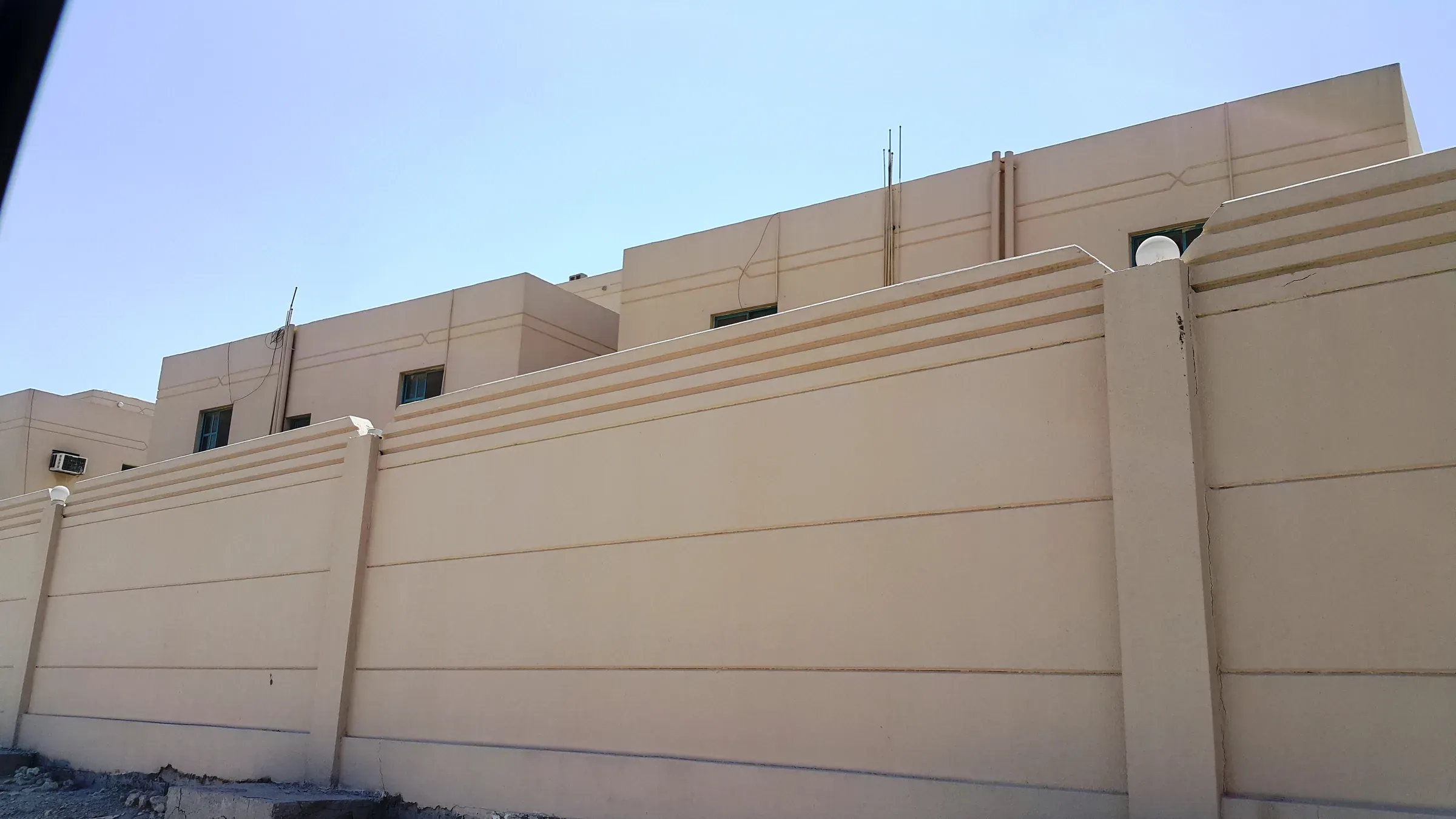 Boundary walls, detail 3